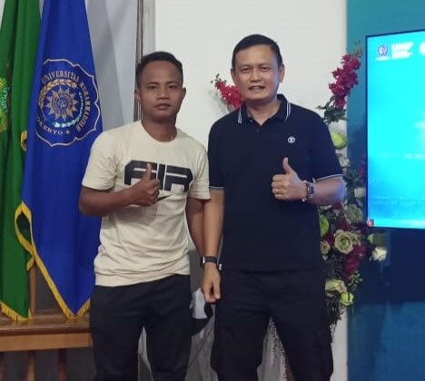 Coach Yasid bersama Coach Senior Yeyen Tumena